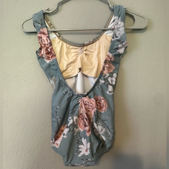 Luckyleo - Picture 2 of 2